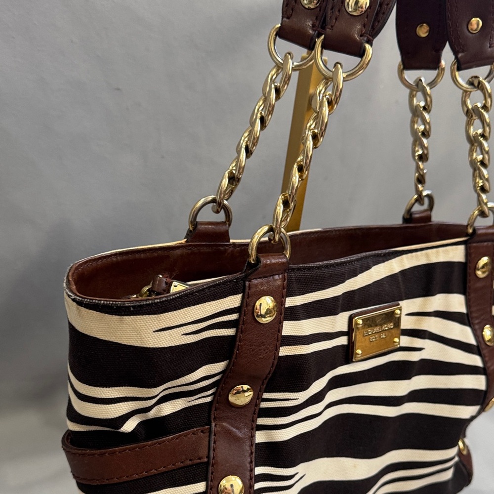 Michael Kors Zebra Print Tote Bag – Chain & Leather Straps - Picture 4 of 13